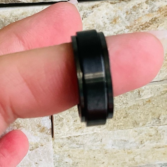 Unisex Black Rotating Stainless Steel Fidget Ring Size 9 - Picture 6 of 8